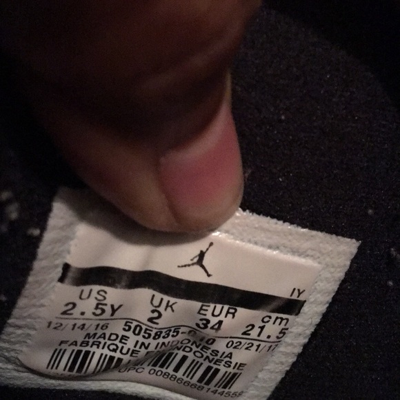 Jordan’s - Picture 4 of 4